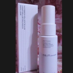 r.e.m. beauty Mini Mist Thing Hydrating Setting Spray NWT